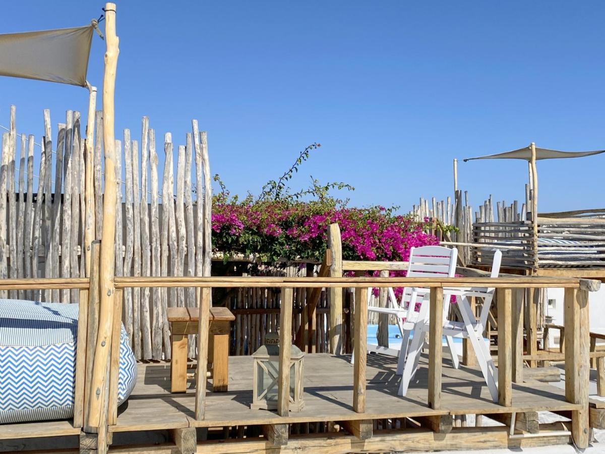 Apsenti Couples Only Aparthotel Agios Ioannis Diakoftis Eksteriør bilde